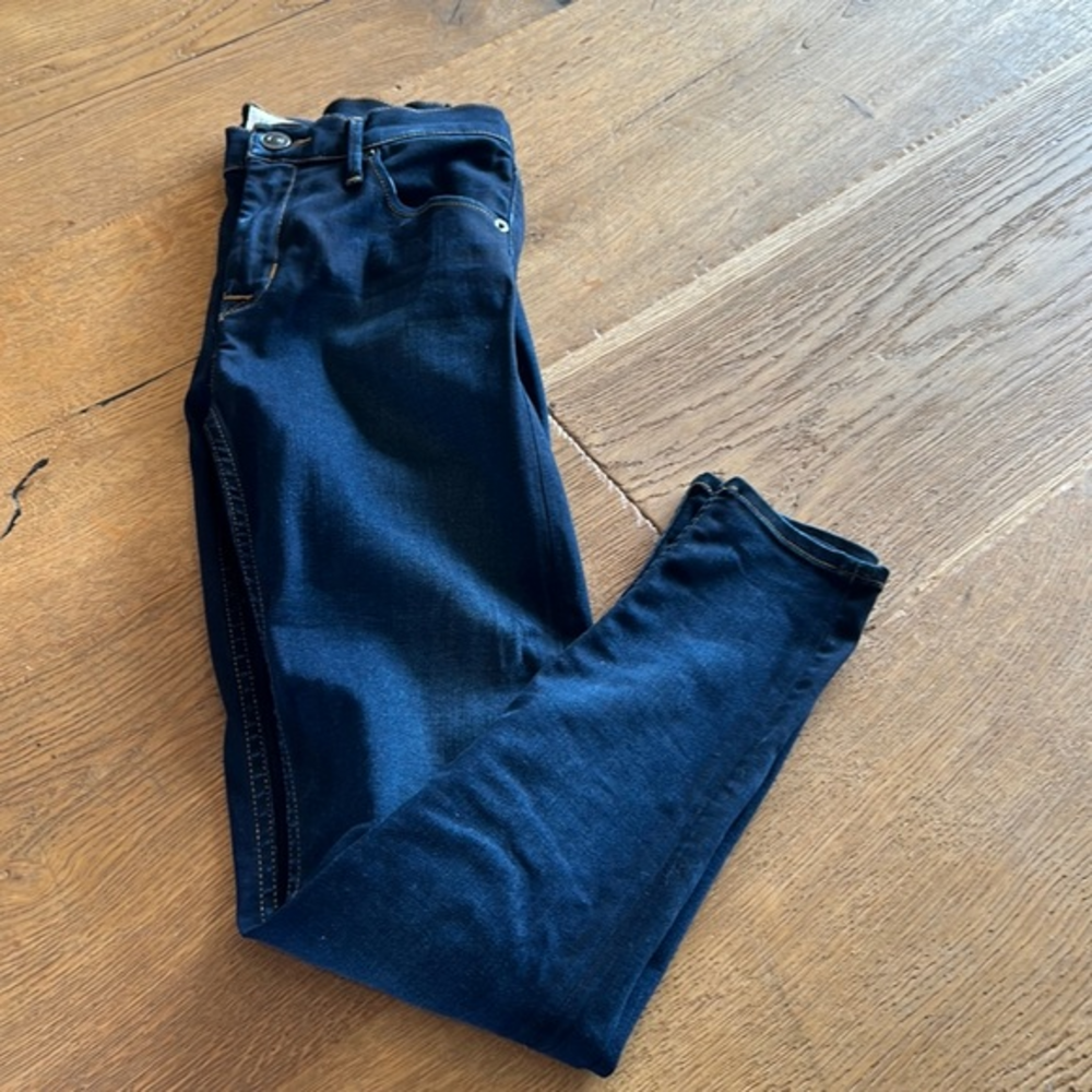 Hudson size 28 skinny cut dark‎ denim jeans